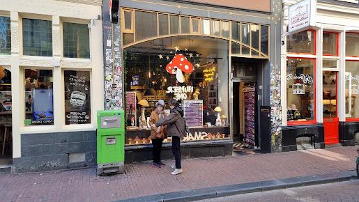 Reviews over Capsicum Natuurstoffen, Oude Hoogstraat 1, Amsterdam