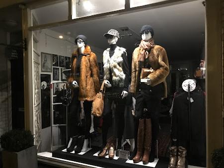 Reviews over First Vintage Fashion, Bilderdijkstraat 115, Amsterdam